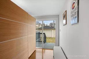 4956 N Menard Ave, Chicago, IL 60630 - Photo 12