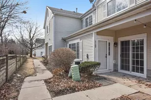 117 Braxton Ln, Aurora, IL 60504 - Photo 2