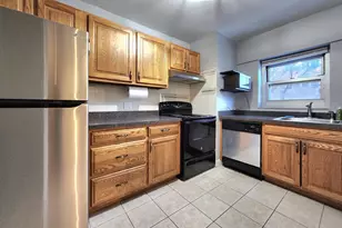 4950 N Marine Dr, Chicago, IL 60640 - Photo 2