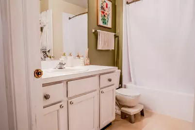 142 Kennebunk Court, Glendale Heights, IL 60139 - Photo 20