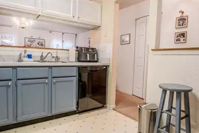 142 Kennebunk Court, Glendale Heights, IL 60139 - Photo 8