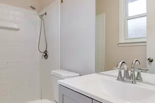 4331 Mann St, Oak Forest, IL 60452 - Photo 8