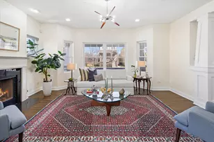 5658 N Latrobe Ave, Chicago, IL 60646 - Photo 4