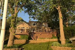 4713 E Lake Shore Dr, Wonder Lake, IL 60097 - Photo 2