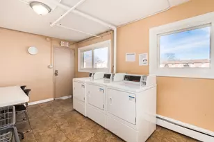 9500 Dee Rd, Des Plaines, IL 60016 - Photo 22