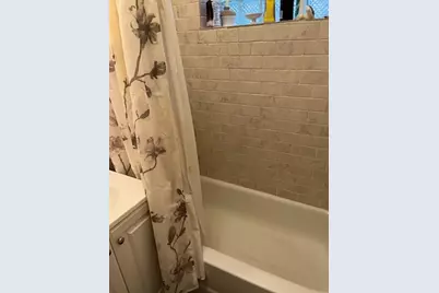 1402 W Cuyler Street #2W, Chicago, IL 60613 - Photo 4