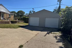 4310 Wilshire Ave, Rockford, IL 61101 - Photo 6