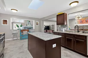 686 Golf Club Ln, Frankfort, IL 60423 - Photo 10