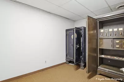 4901 W Elm Street, McHenry, IL 60050 - Photo 24