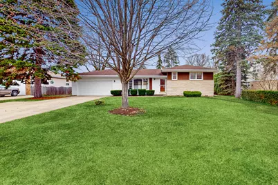 4N163 5th Avenue, Addison, IL 60101 - Photo 1