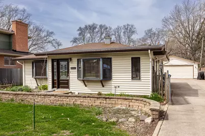 5960 Pershing Avenue, Downers Grove, IL 60516 - Photo 2