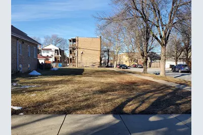 4702 W Wrightwood Avenue, Chicago, IL 60639 - Photo 1