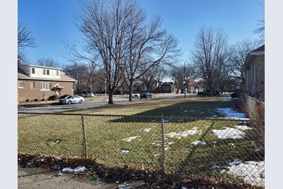 4702 W Wrightwood Avenue, Chicago, IL 60639 - Photo 4