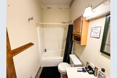 203 W Madison Street, Pontiac, IL 61764 - Photo 14