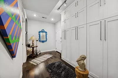 1124 Lake Street #511, Oak Park, IL 60301 - Photo 2