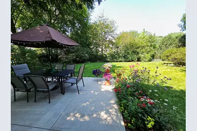 913 Warwick Lane, Libertyville, IL 60048 - Photo 42