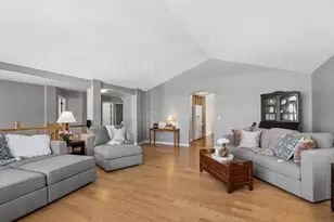 2727 Acorn Ct, West Dundee, IL 60118 - Photo 6