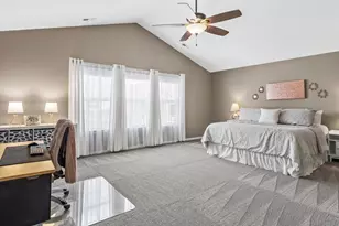 2727 Acorn Ct, West Dundee, IL 60118 - Photo 12