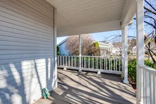 2406 Stallion Ct, Grayslake, IL 60030 - Photo 6