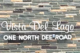 1 N Dee Rd, Park Ridge, IL 60068 - Photo 2