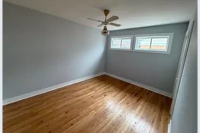 6902 Lyons Street, Morton Grove, IL 60053 - Photo 10