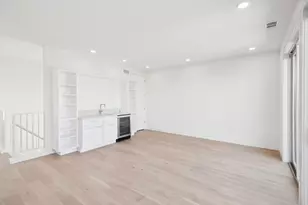 2323 N Lister Ave, Chicago, IL 60614 - Photo 18