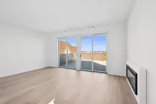 2323 N Lister Ave, Chicago, IL 60614 - Photo 16