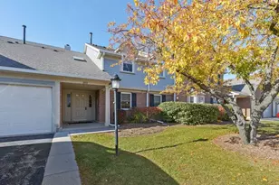 204 Dublin Ln, Schaumburg, IL 60194 - Photo 1