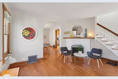 2319 Asbury Avenue, Evanston, IL 60201 - Photo 8