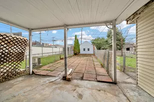 4023 W 58th Pl, Chicago, IL 60629 - Photo 10