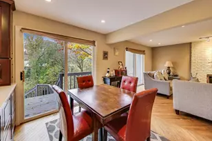 11515 Burr Oak Ln, Burr Ridge, IL 60527 - Photo 16