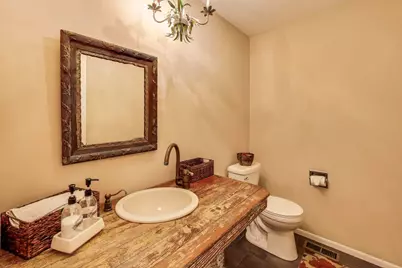 11515 Burr Oak Lane, Burr Ridge, IL 60527 - Photo 20