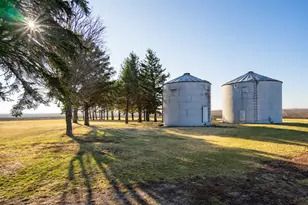 190 N 20th Rd, Peru, IL 61354 - Photo 14