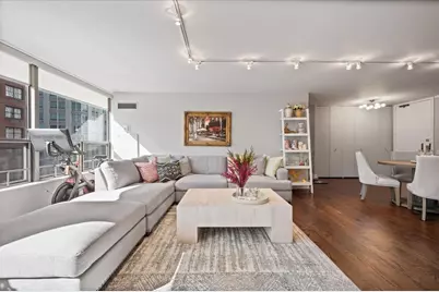 110 E Delaware Place #1803, Chicago, IL 60611 - Photo 18