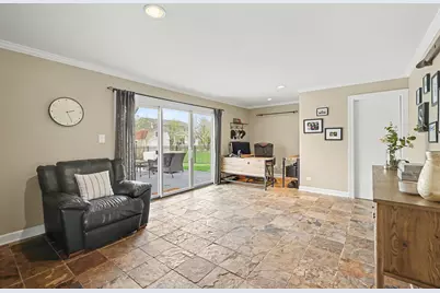 610 W Noyes Street, Arlington Heights, IL 60005 - Photo 16