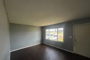3915 N Neely Ave, Decatur, IL 62526 - Photo 2