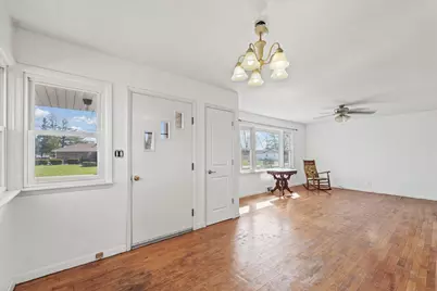 404 S Maple Street, Gilman, IL 60938 - Photo 6