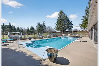 9315 N Muirfield Drive, Lakewood, IL 60014 - Photo 108