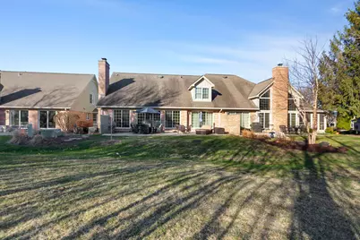 925 Wedgewood Drive, Crystal Lake, IL 60014 - Photo 24