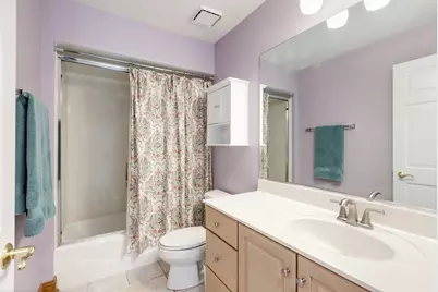 925 Wedgewood Drive, Crystal Lake, IL 60014 - Photo 16