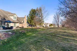 925 Wedgewood Dr, Crystal Lake, IL 60014 - Photo 26