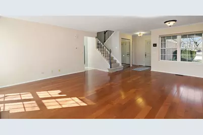 147 Stirling Lane, Schaumburg, IL 60194 - Photo 8