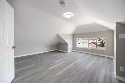 2431 Gunderson Avenue, Berwyn, IL 60402 - Photo 12