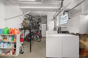 1321 E 56th St, Chicago, IL 60637 - Photo 22