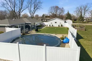 25 Helen St, Streator, IL 61364 - Photo 34