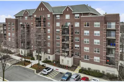 410 W Mahogany Court #509, Palatine, IL 60067 - Photo 1