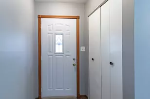 325 N Emerald Ave, Mundelein, IL 60060 - Photo 2