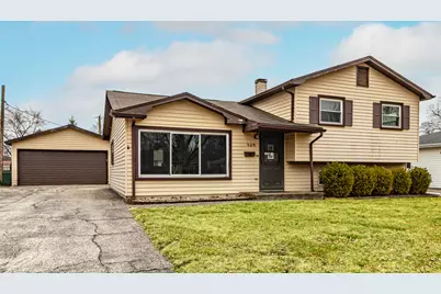 325 N Emerald Avenue, Mundelein, IL 60060 - Photo 1