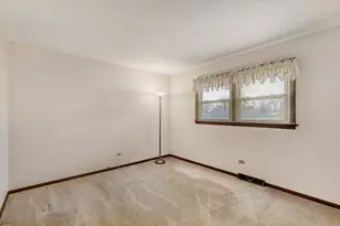 602 E Weathersfield Way, Schaumburg, IL 60193 - Photo 16