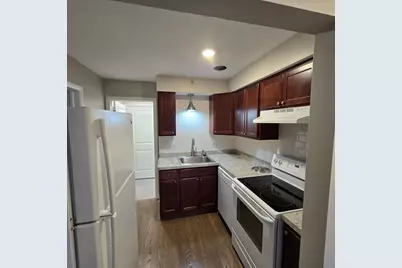 1817 W Touhy Avenue #2D, Park Ridge, IL 60068 - Photo 2